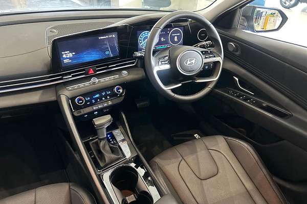 2025 Hyundai i30 Elite Hybrid CN7.V2