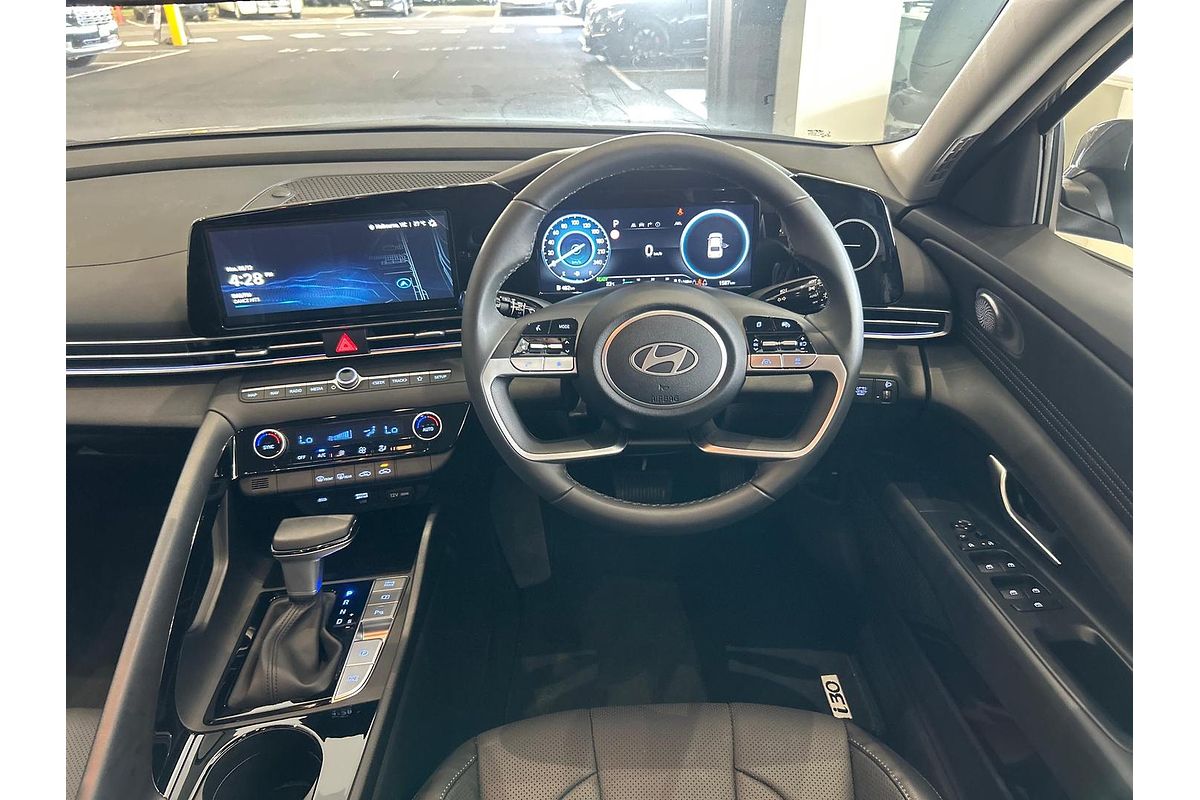 2025 Hyundai i30 Elite Hybrid CN7.V2