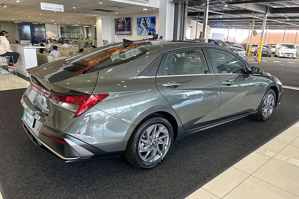 2025 Hyundai i30 Elite Hybrid CN7.V2