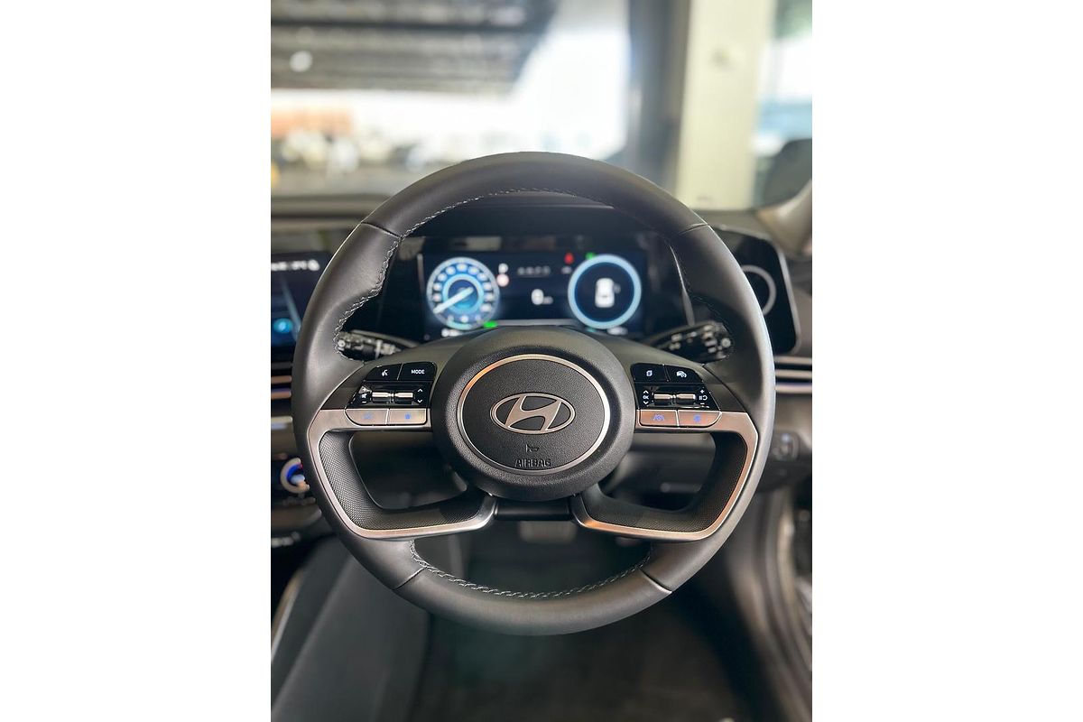 2025 Hyundai i30 Elite Hybrid CN7.V2