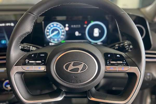 2025 Hyundai i30 Elite Hybrid CN7.V2