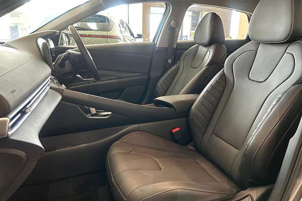 2025 Hyundai i30 Elite Hybrid CN7.V2