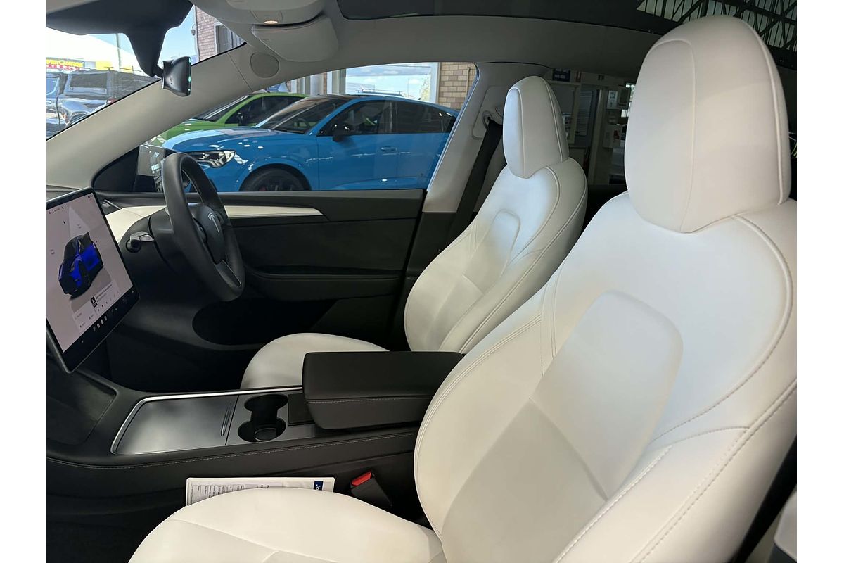 2023 Tesla Model Y Rear-Wheel Drive