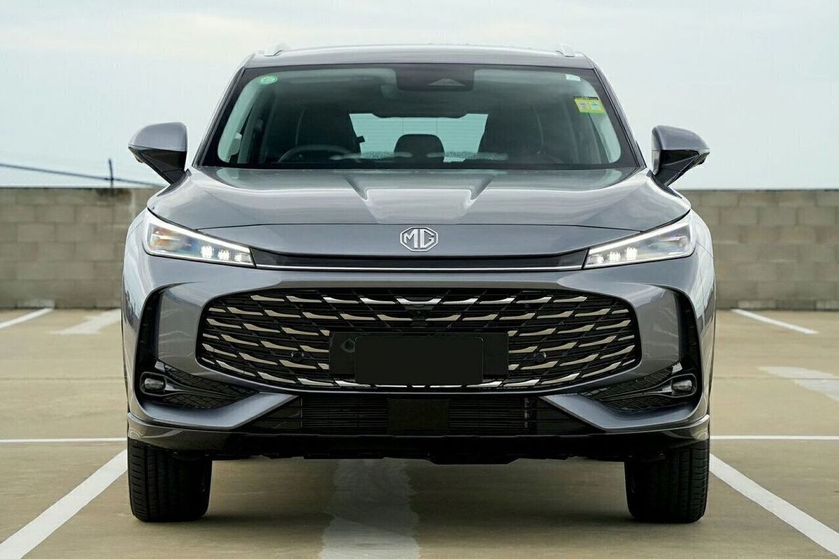 2024 MG HS Excite AS33