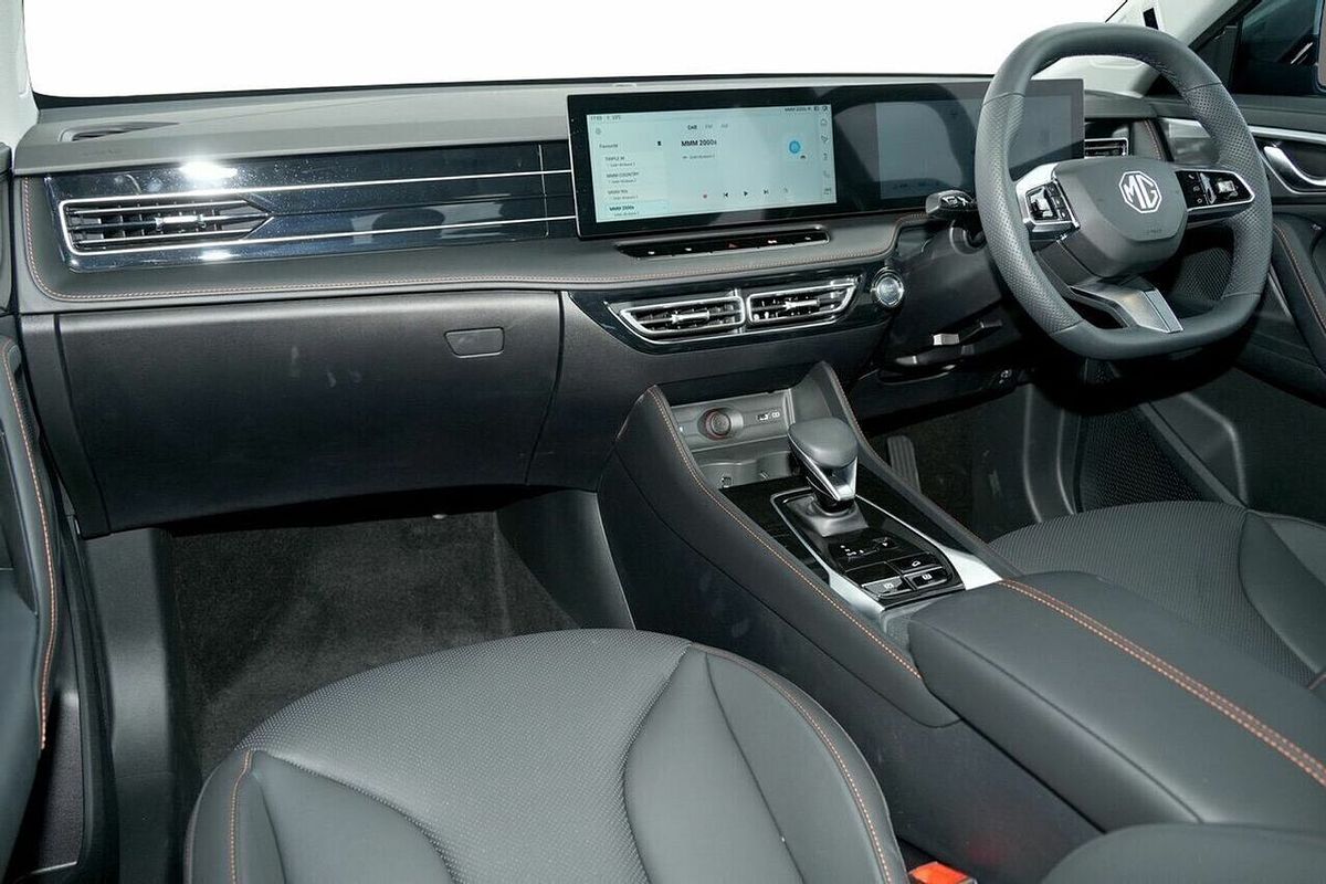 2024 MG HS Excite AS33