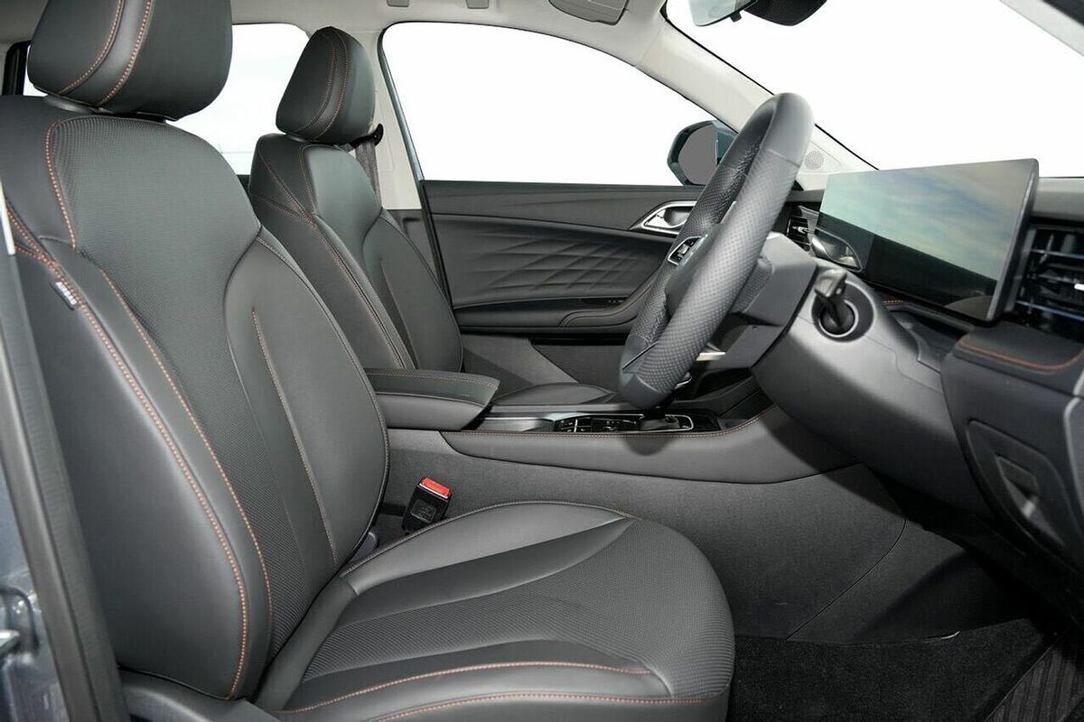 2024 MG HS Excite AS33