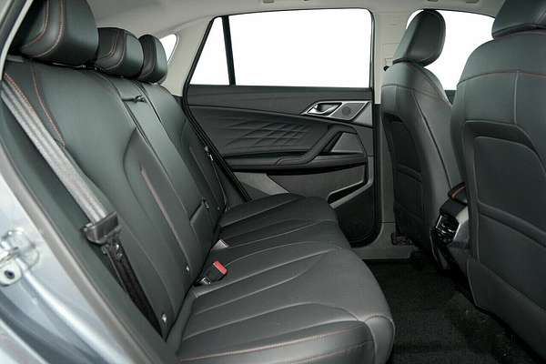 2024 MG HS Excite AS33