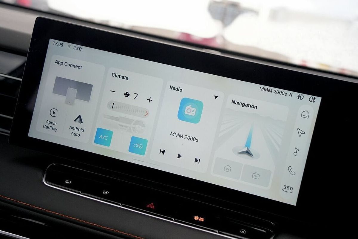 2024 MG HS Excite AS33