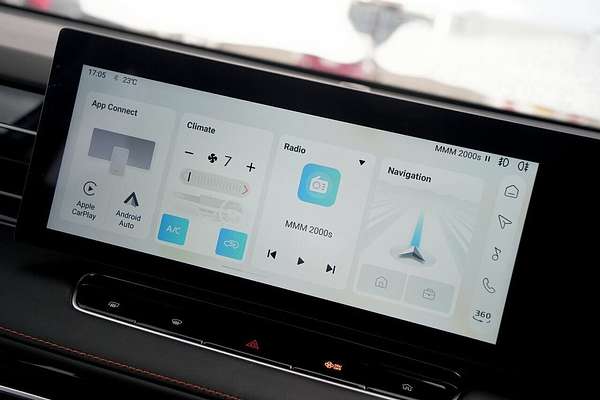 2024 MG HS Excite AS33