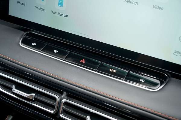 2024 MG HS Excite AS33