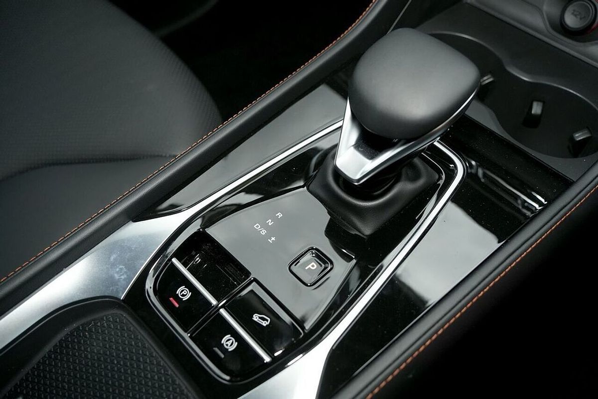 2024 MG HS Excite AS33