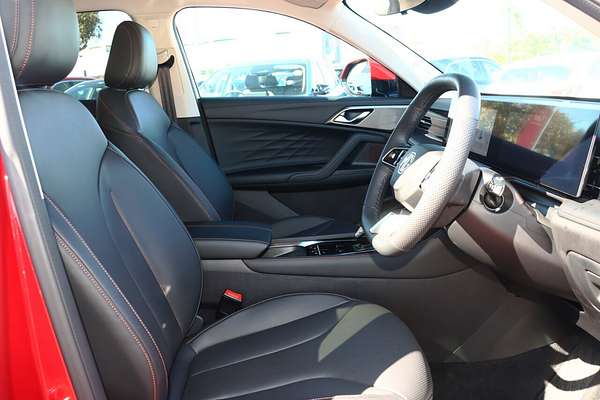 2025 MG HS Essence AS33