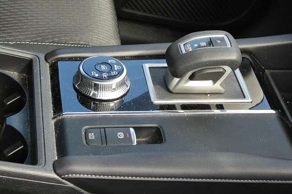 2022 Mitsubishi Outlander ES ZM