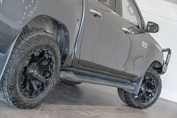 2020 Toyota Hilux SR5 GUN126R 4X4