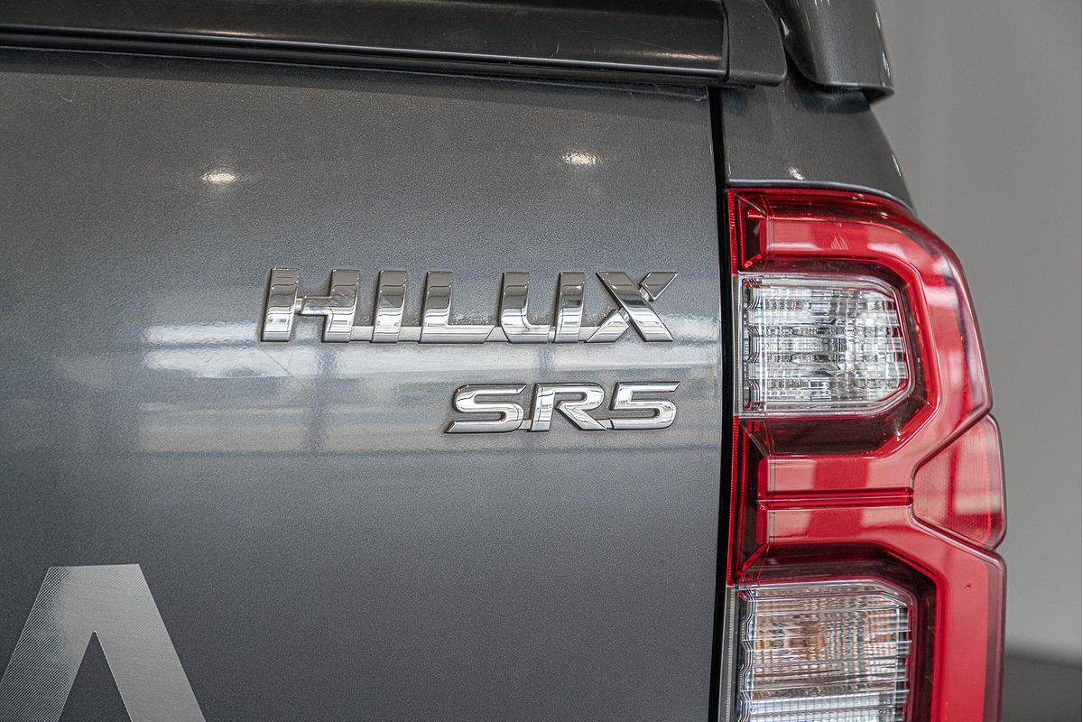 2020 Toyota Hilux SR5 GUN126R 4X4