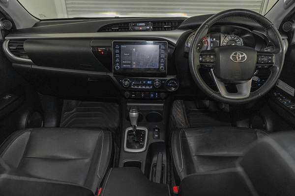 2020 Toyota Hilux SR5 GUN126R 4X4
