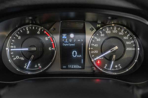 2020 Toyota Hilux SR5 GUN126R 4X4