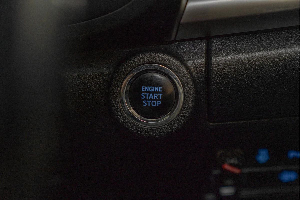 2020 Toyota Hilux SR5 GUN126R 4X4