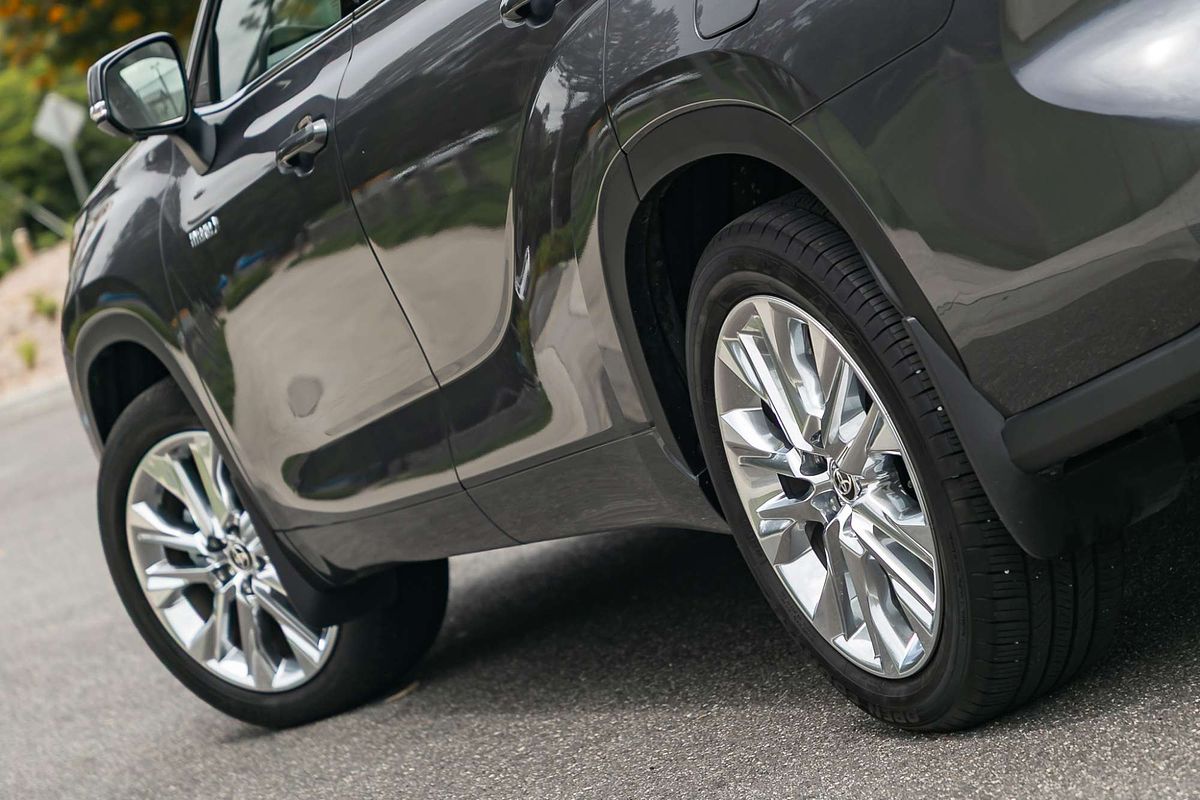 2024 Toyota Kluger Grande AXUH78R