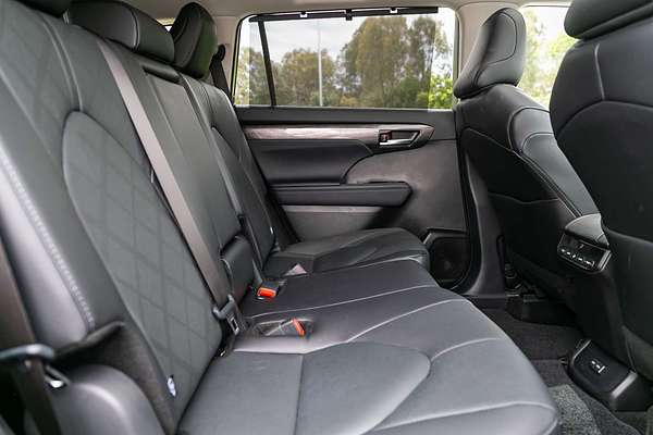 2024 Toyota Kluger Grande AXUH78R