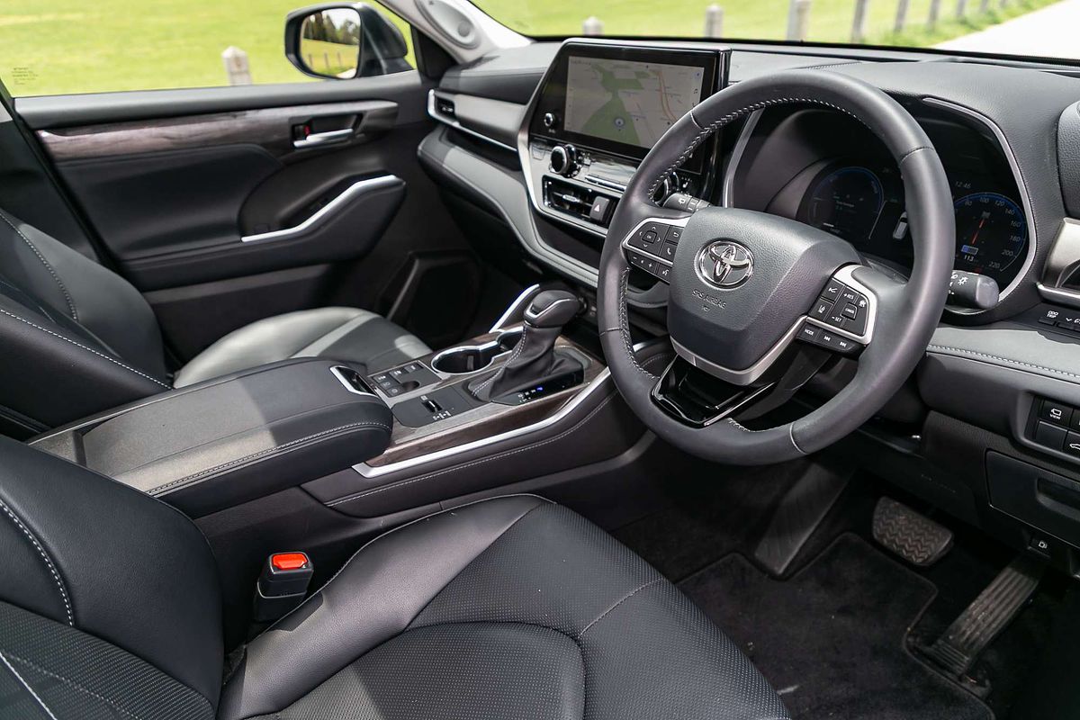 2024 Toyota Kluger Grande AXUH78R