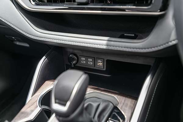 2024 Toyota Kluger Grande AXUH78R