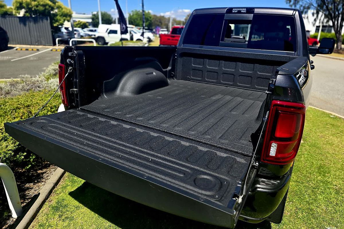 2025 RAM 2500 Laramie DJ 4X4