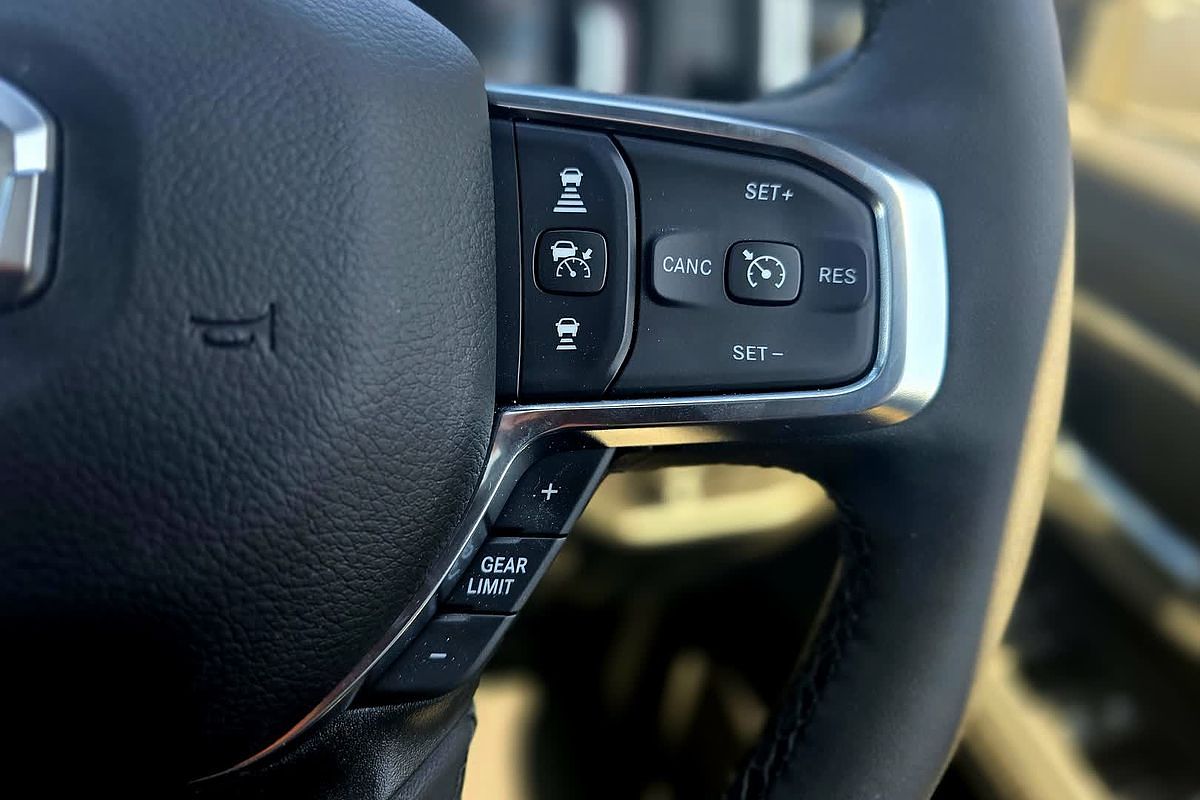 2025 RAM 2500 Laramie DJ 4X4