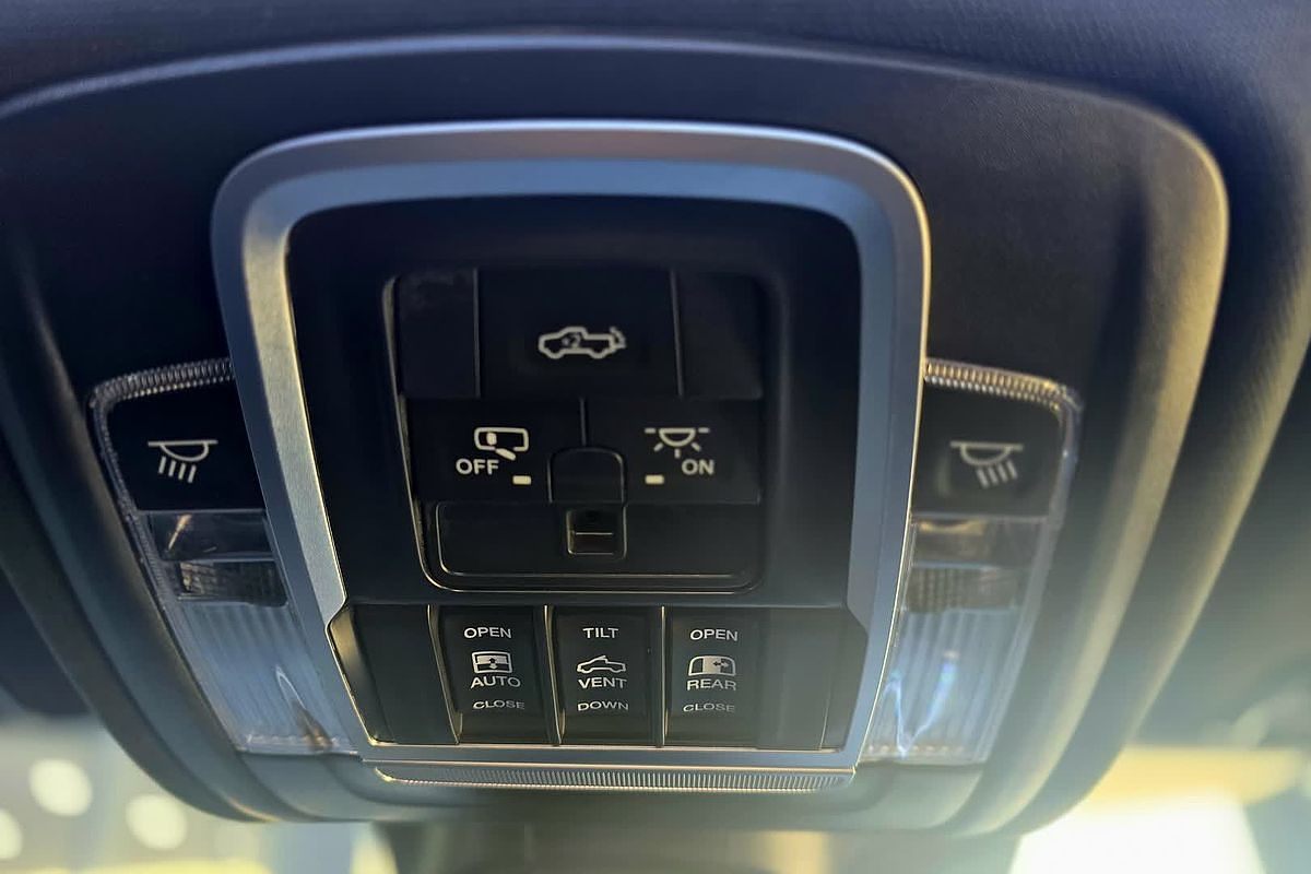 2025 RAM 2500 Laramie DJ 4X4