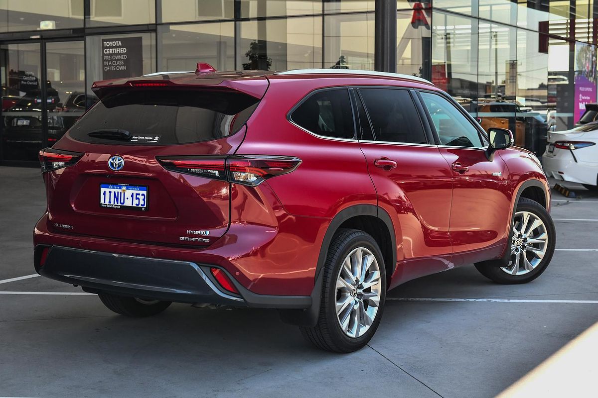 2024 Toyota KLUGER GRANDE HYBRID AWD AXUH78R