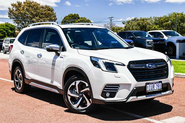 2024 Subaru Forester Hybrid S S5