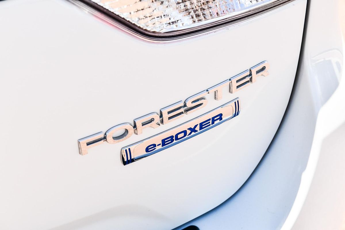 2024 Subaru Forester Hybrid S S5