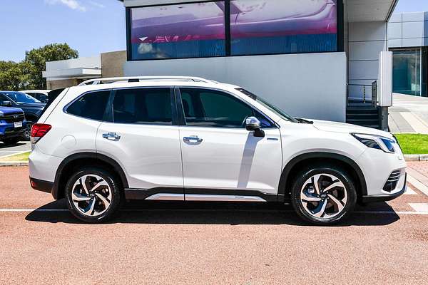 2024 Subaru Forester Hybrid S S5