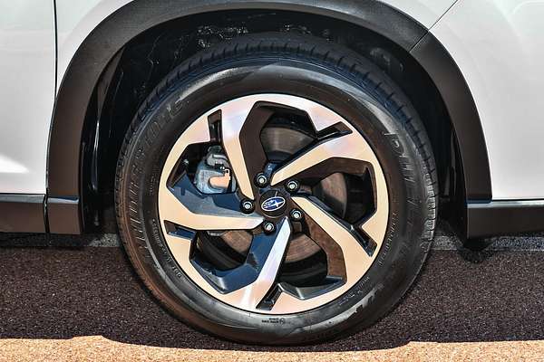 2024 Subaru Forester Hybrid S S5