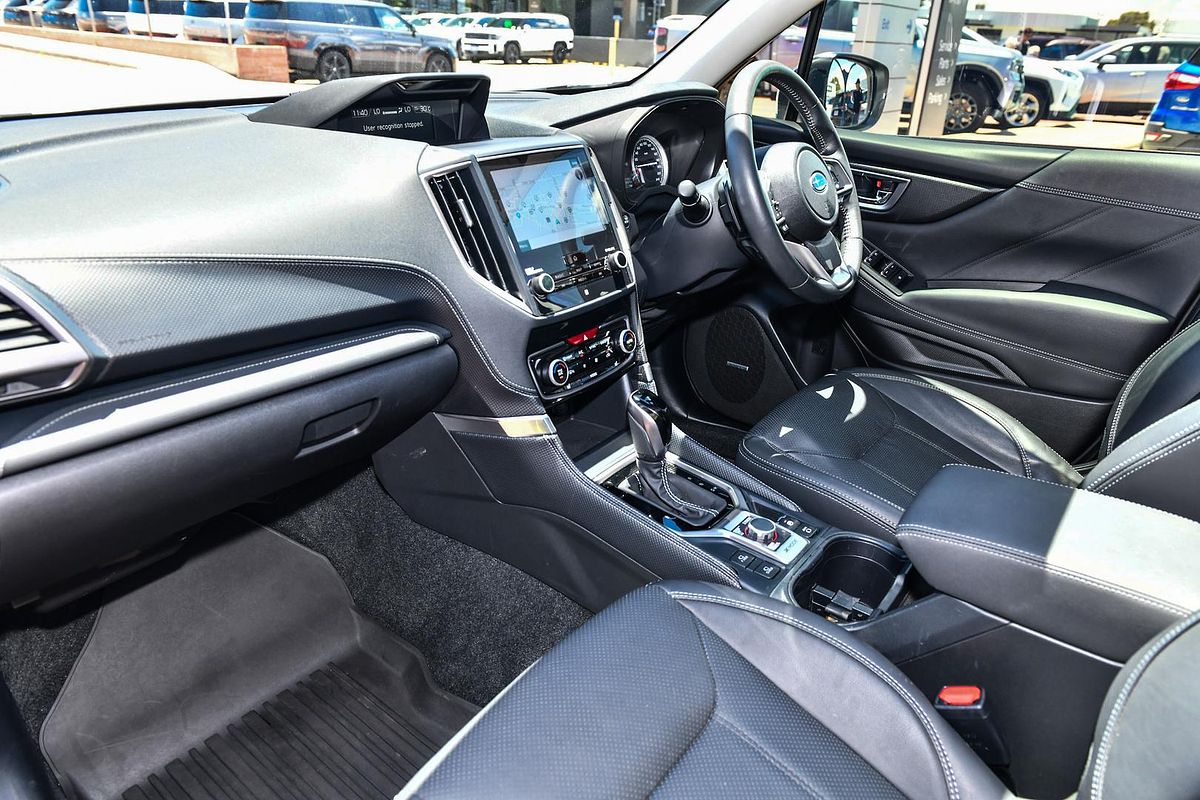 2024 Subaru Forester Hybrid S S5