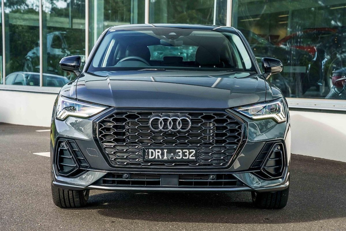 2025 Audi Q3 35 TFSI S line edition F3