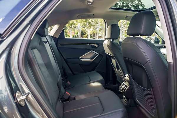 2025 Audi Q3 35 TFSI S line edition F3