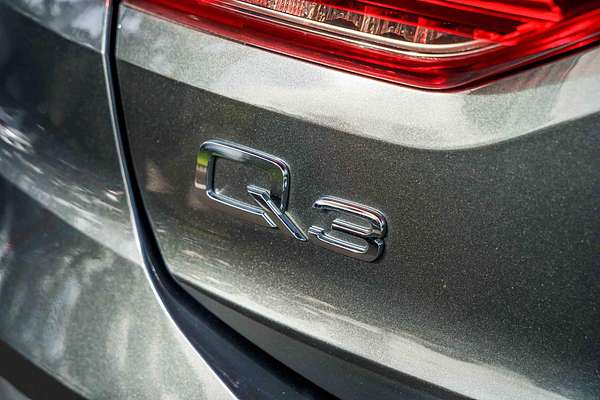 2025 Audi Q3 35 TFSI S line edition F3