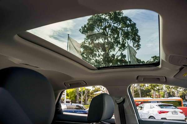 2025 Audi Q3 35 TFSI S line edition F3