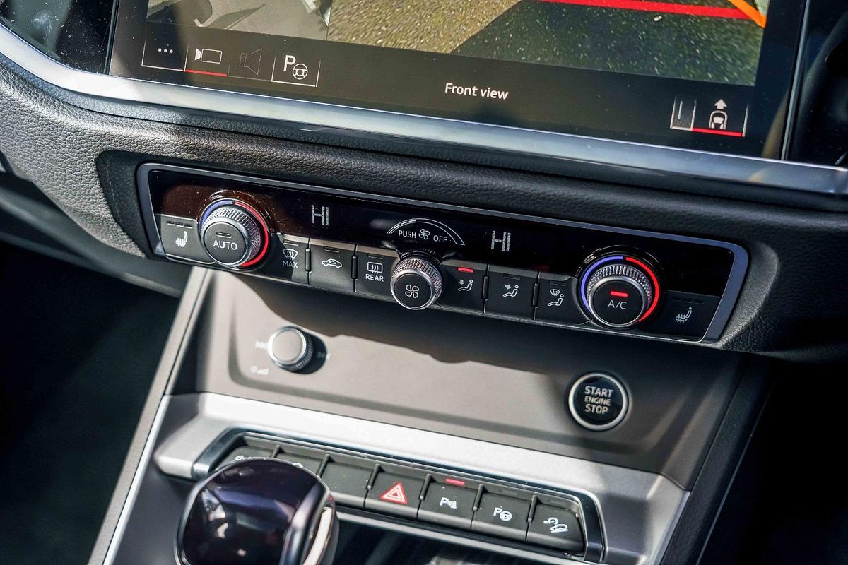 2025 Audi Q3 35 TFSI S line edition F3