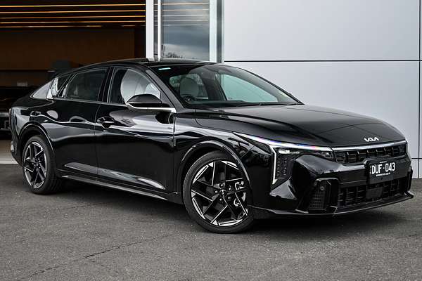 2025 Kia K4 GT-Line CL4m