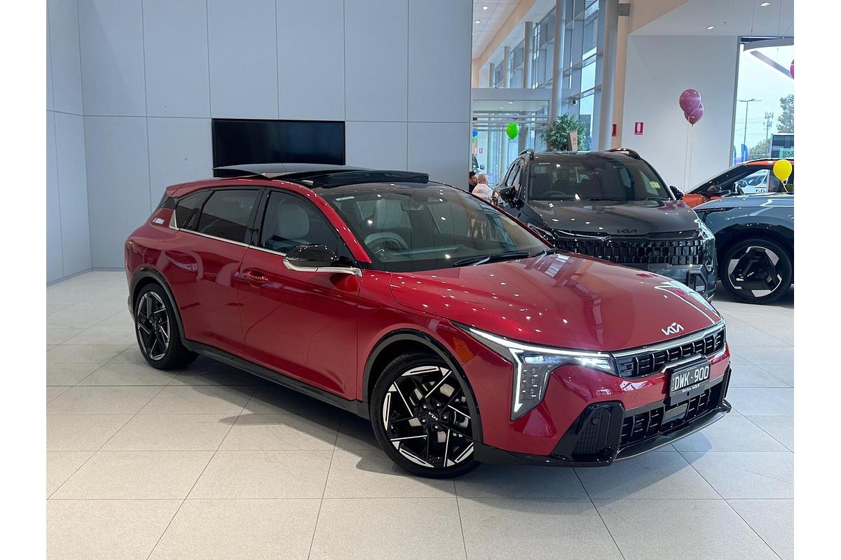 2025 Kia K4 GT-Line CL4m