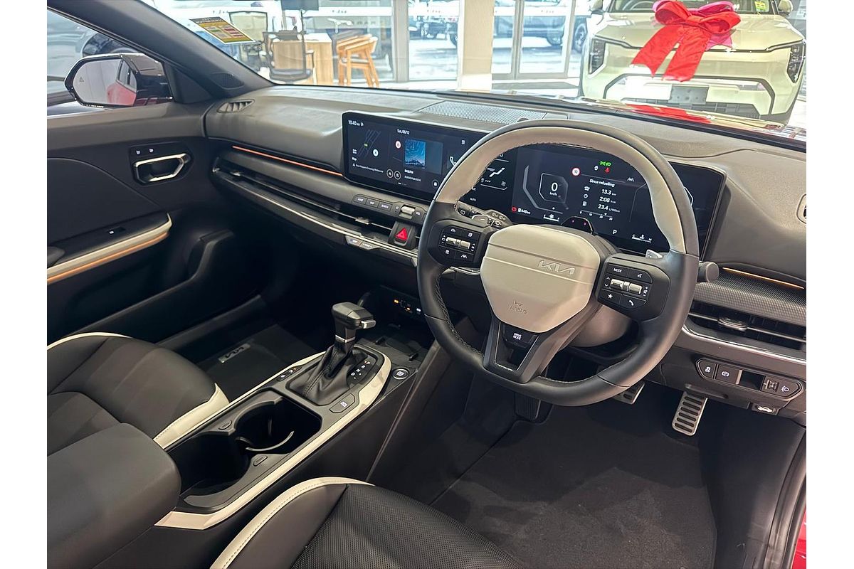 2025 Kia K4 GT-Line CL4m