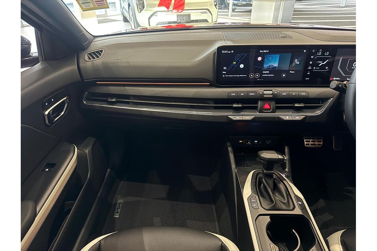 2025 Kia K4 GT-Line CL4m