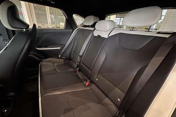 2025 Kia K4 GT-Line CL4m