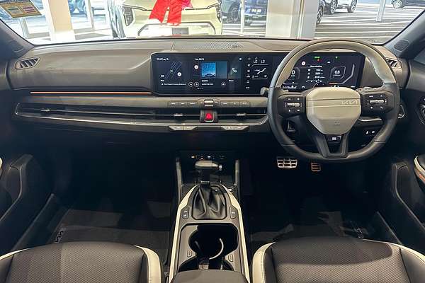 2025 Kia K4 GT-Line CL4m