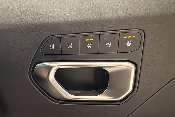 2025 Kia K4 GT-Line CL4m