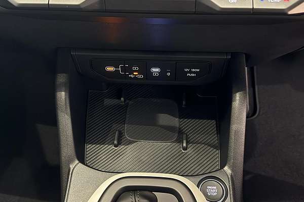 2025 Kia K4 GT-Line CL4m