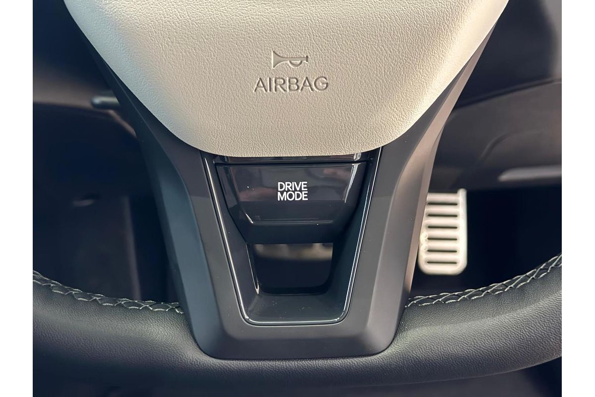 2025 Kia K4 GT-Line CL4m