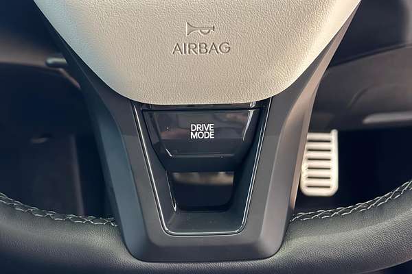 2025 Kia K4 GT-Line CL4m